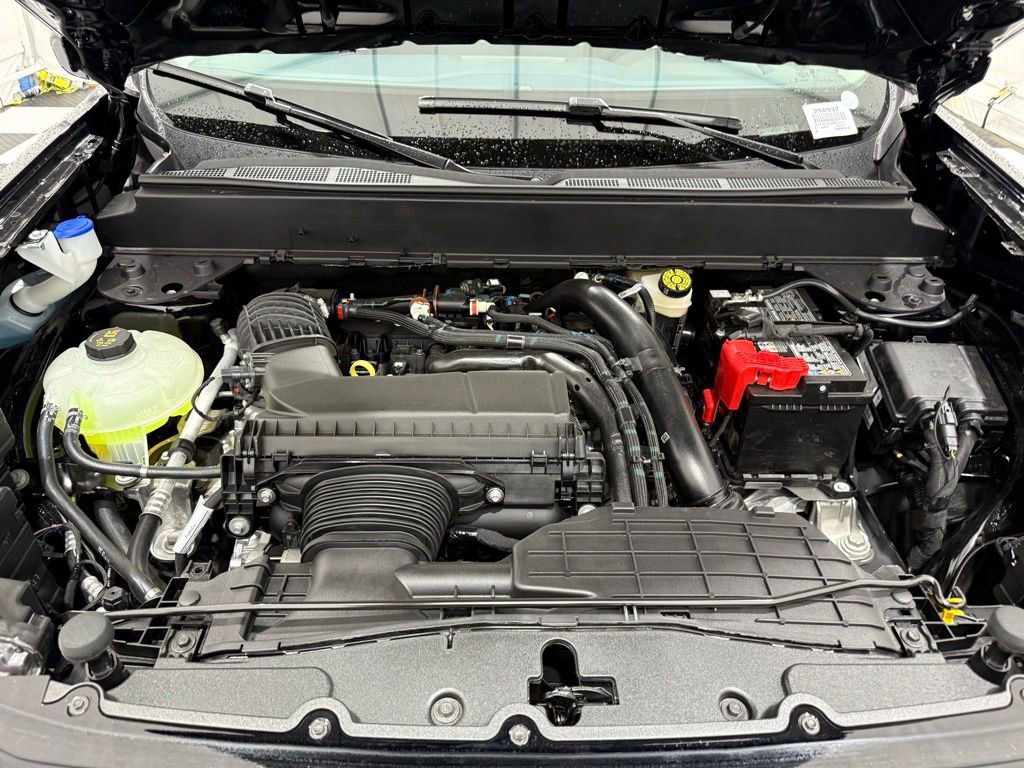 New 2025 Ford Maverick XLT w/ XLT Luxury Package image 9