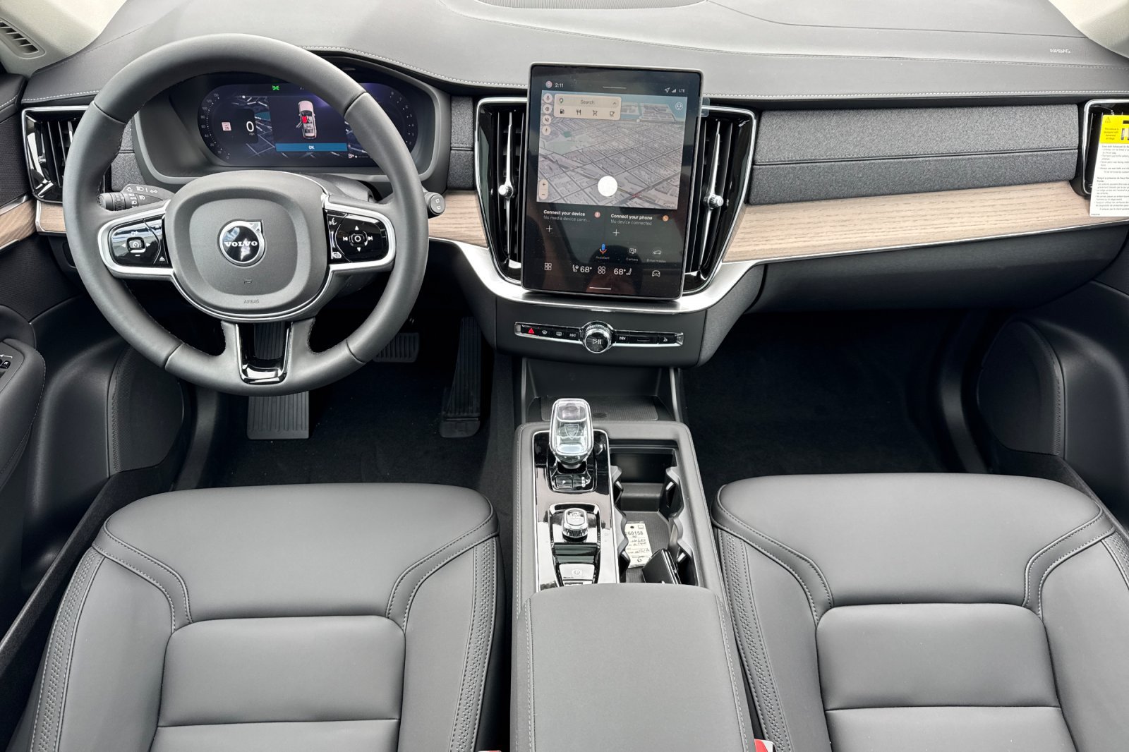 New 2026 Volvo XC90 B5 Plus w/ Protection Package AWD/4WD image 12