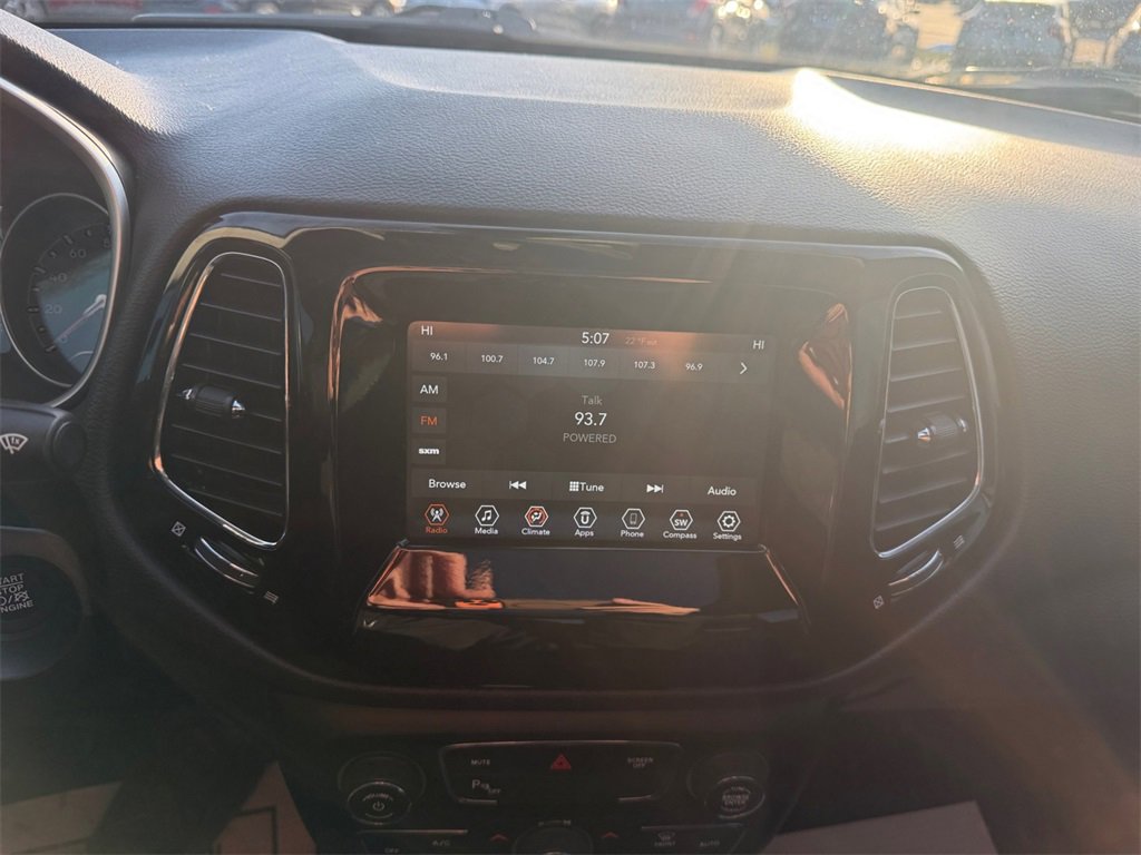 Used 2020 Jeep Compass Latitude image 19