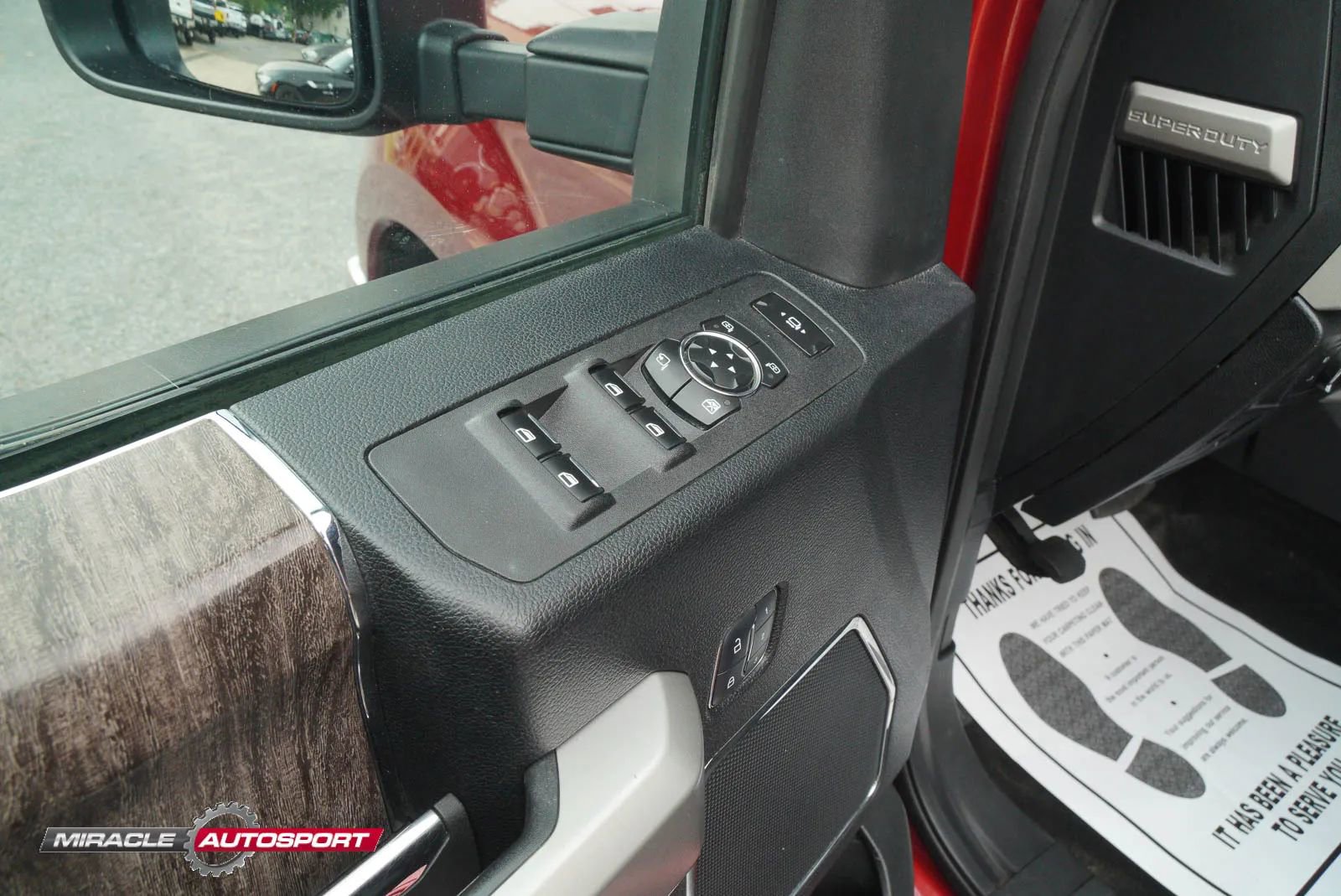 Used 2017 Ford F350 Lariat w/ Lariat Ultimate Package image 16