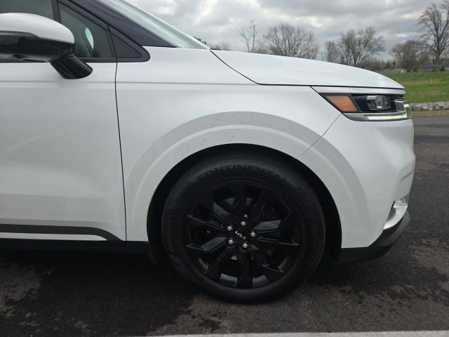 Used 2024 Kia Carnival SX Prestige image 5