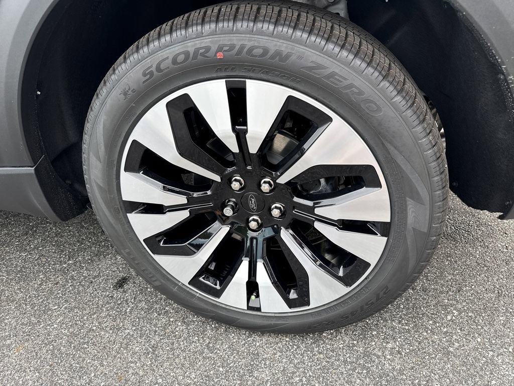 New 2026 Ford Explorer Platinum AWD/4WD image 19