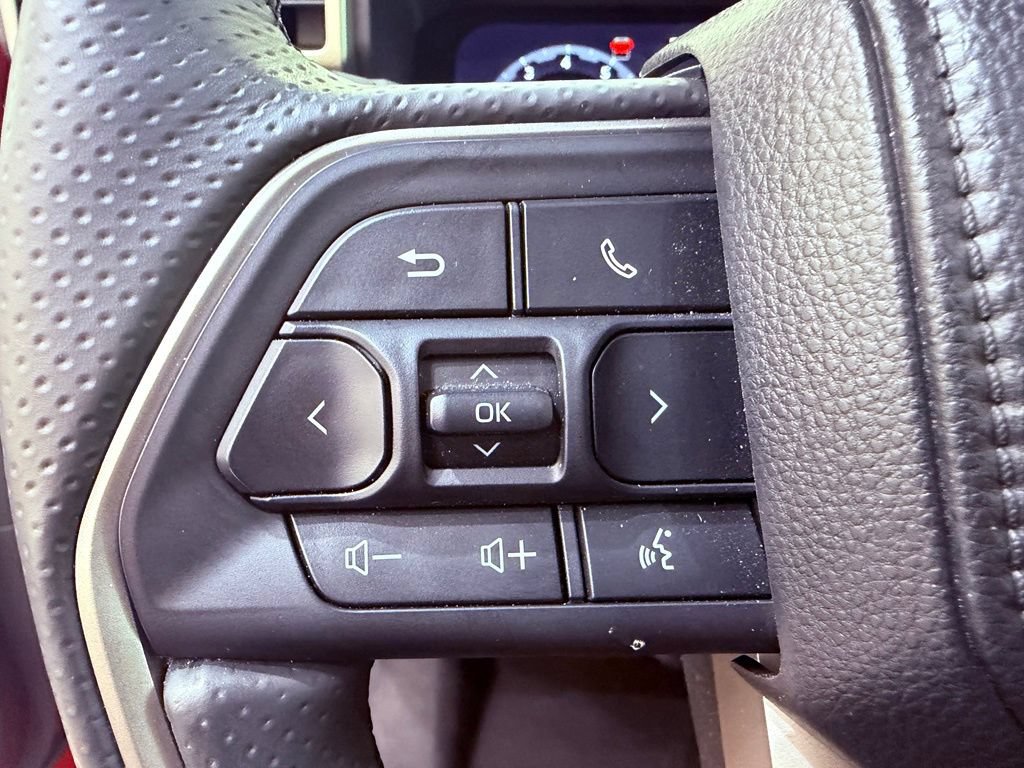 Used 2025 Toyota 4Runner Limited AWD/4WD image 23