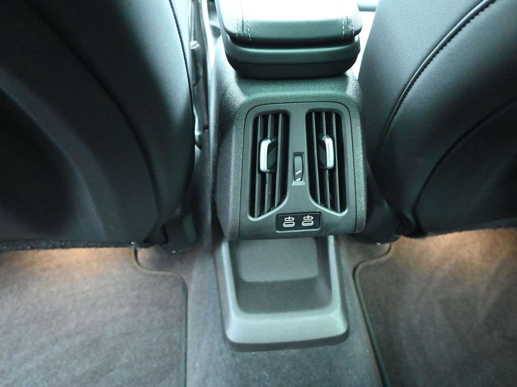 Certified 2025 BMW X2 xDrive28i image 18