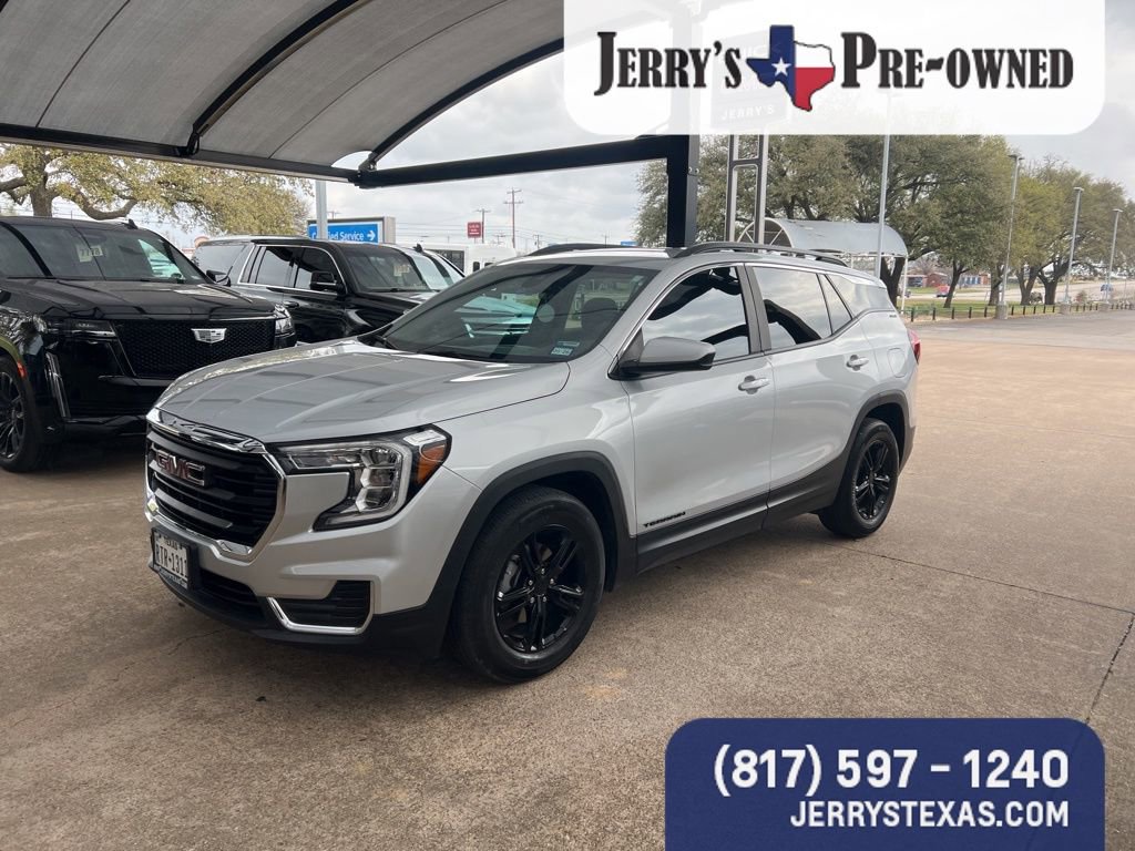 Used 2022 GMC Terrain SLE w/ Driver Convenience Package image 1
