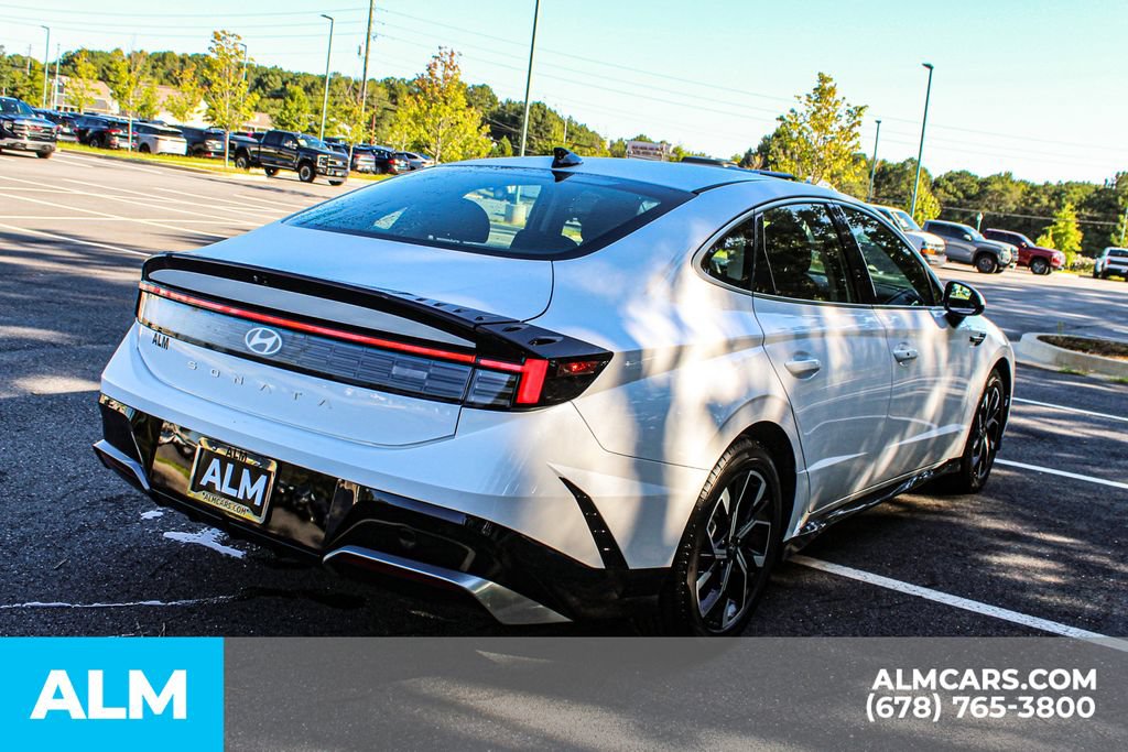 Used 2025 Hyundai Sonata SEL FWD image 5