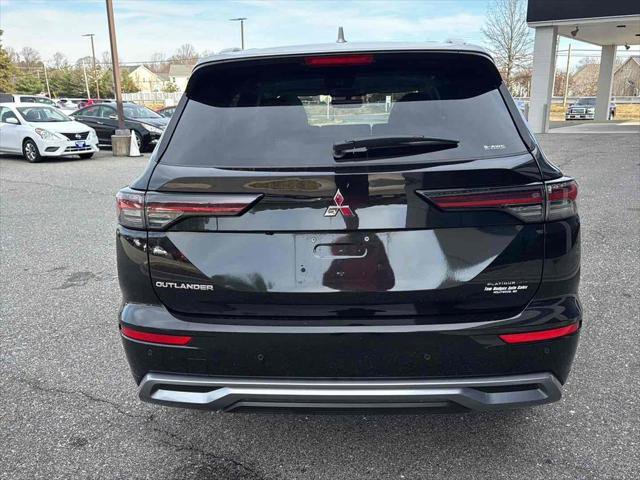 Used 2025 Mitsubishi Outlander SEL image 5