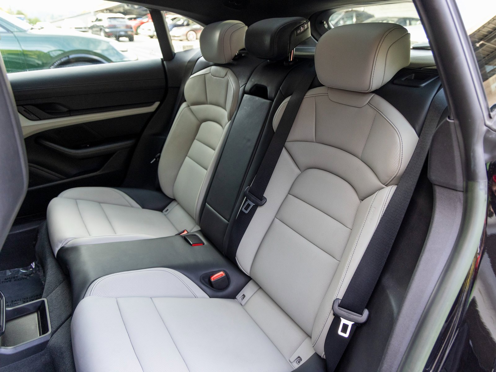 Certified 2022 Porsche Taycan 4 Cross Turismo image 42