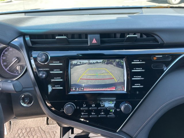Used 2018 Toyota Camry SE image 22