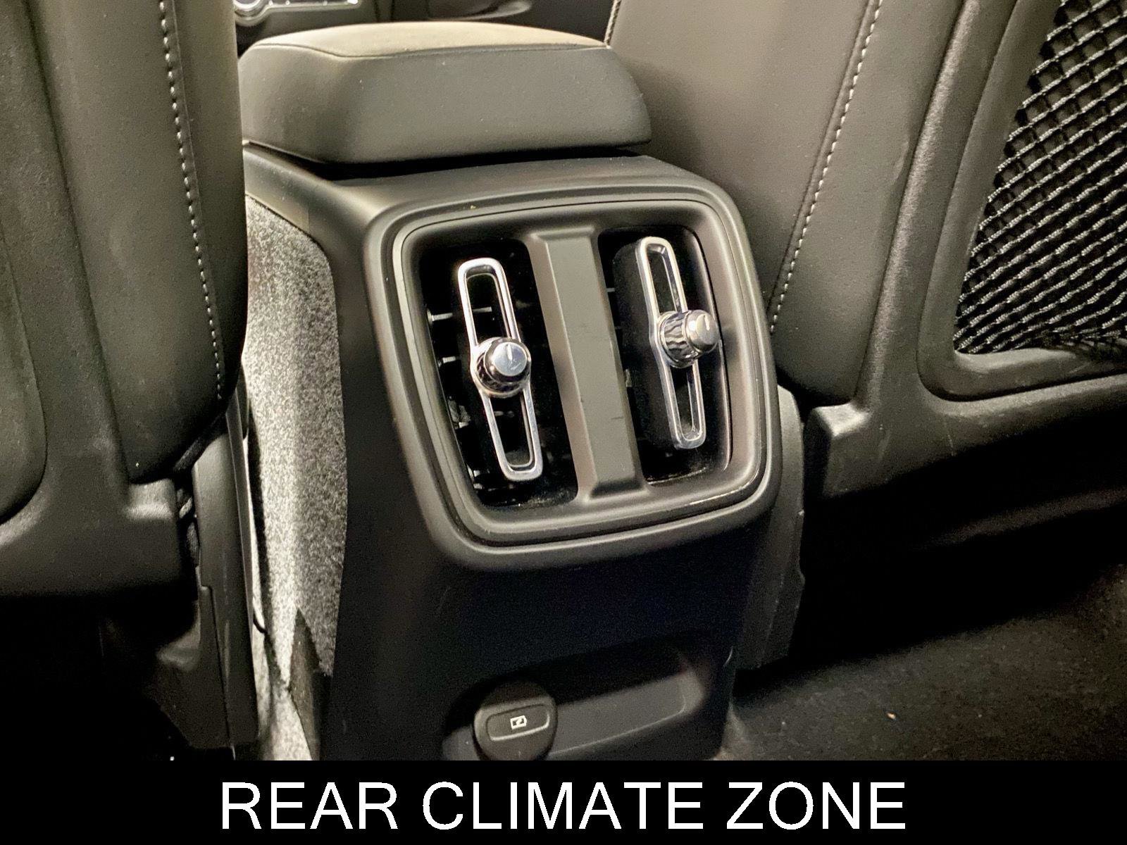 Used 2023 Volvo XC40 Recharge Plus AWD/4WD image 20