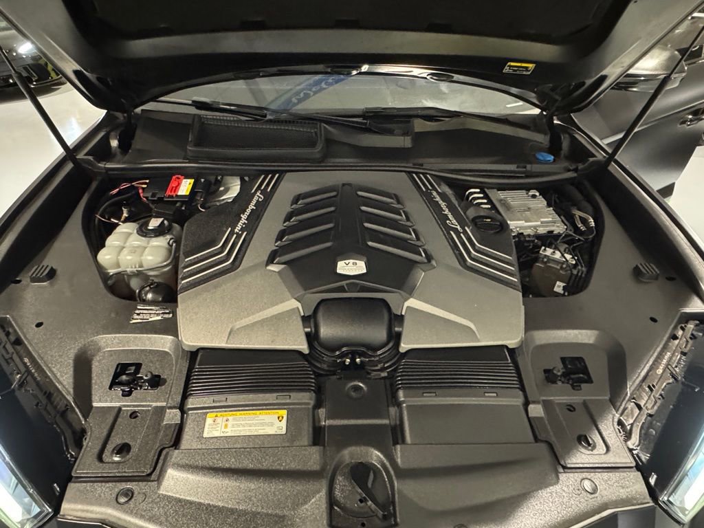 Used 2020 Lamborghini Urus image 20