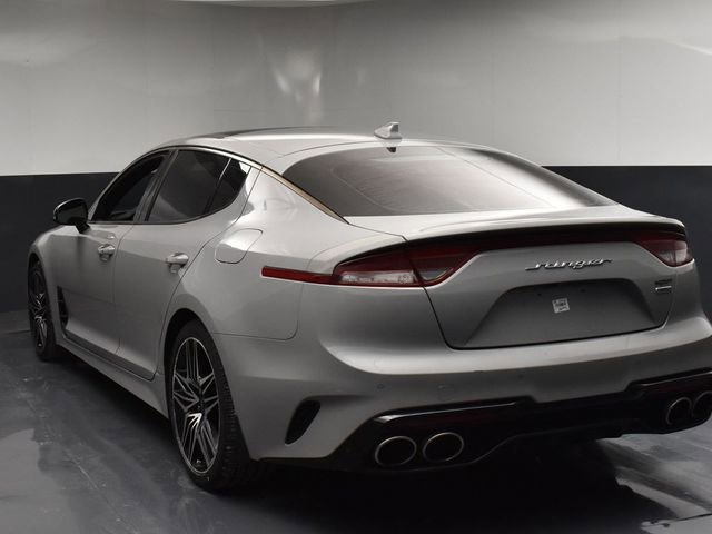 Used 2022 Kia Stinger GT1 AWD/4WD image 4