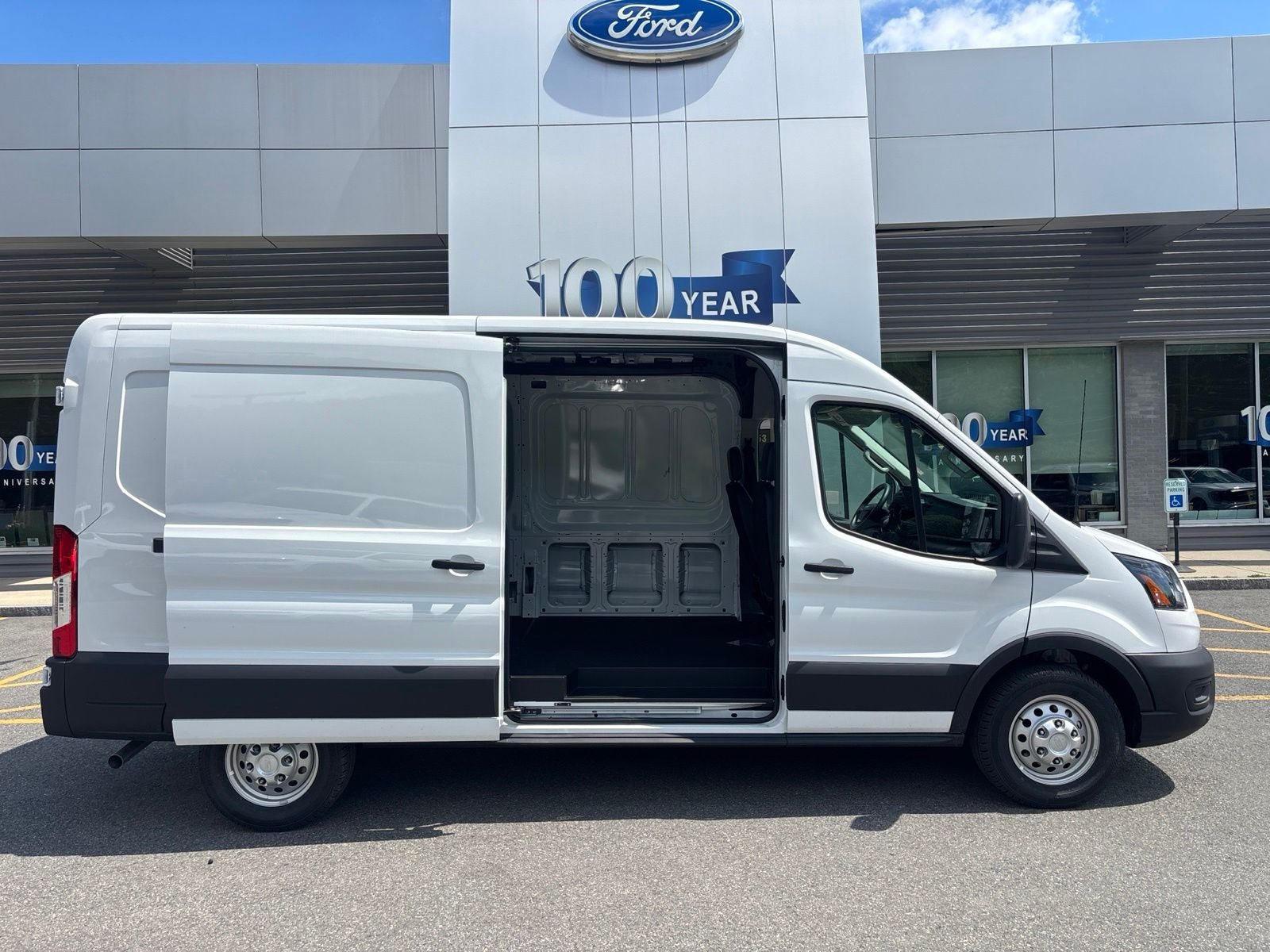 New 2026 Ford Transit 250 148 Medium Roof Extended AWD image 17