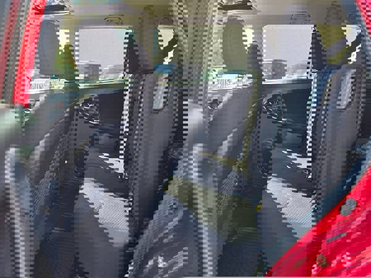 Used 2012 Toyota RAV4 Sport image 19