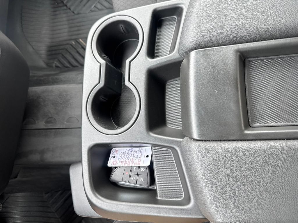 Used 2024 Chevrolet Silverado 1500 LT AWD/4WD image 39
