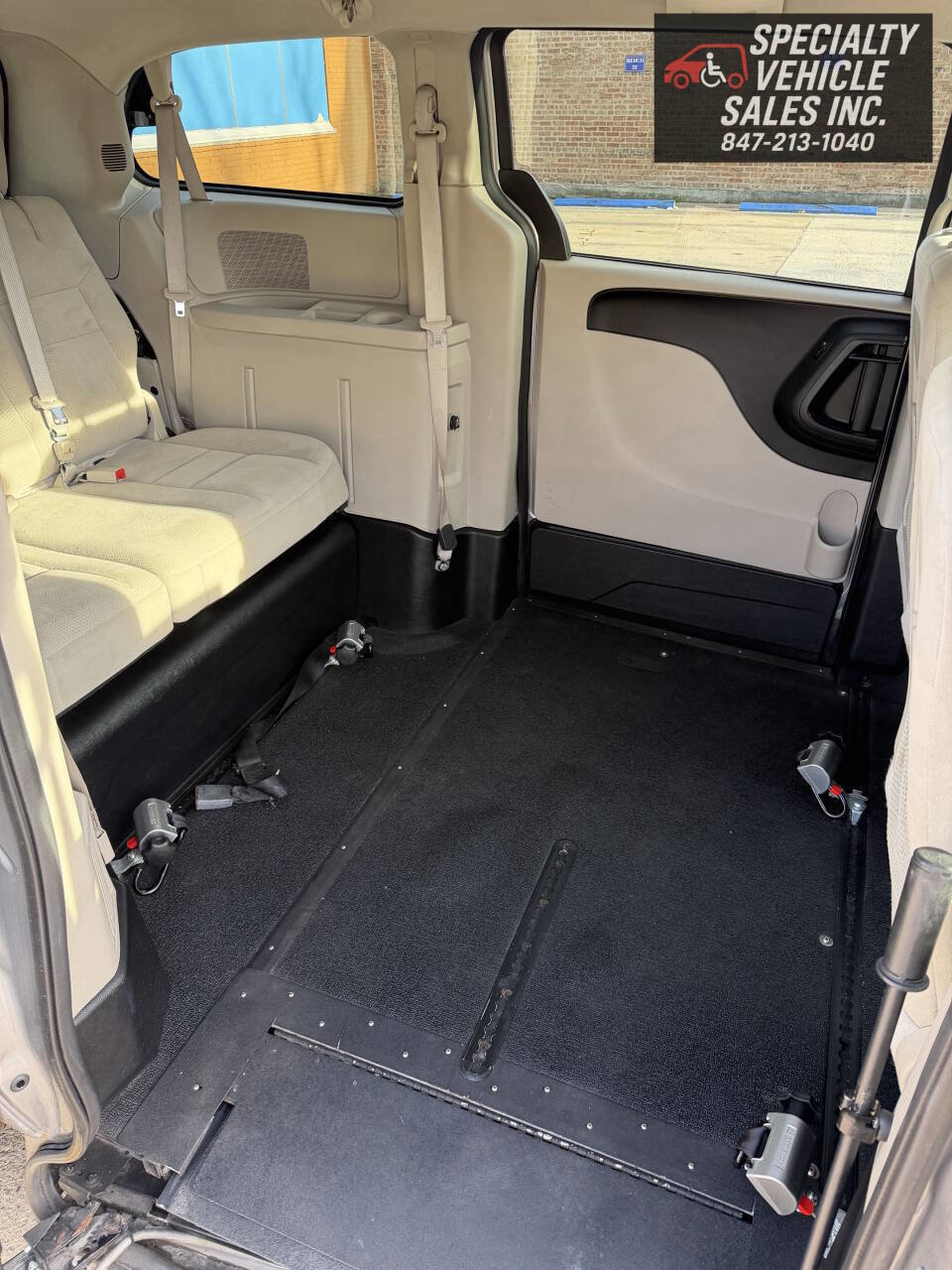 Used 2016 Dodge Grand Caravan SE w/ Quick Order Package 29E SE image 21