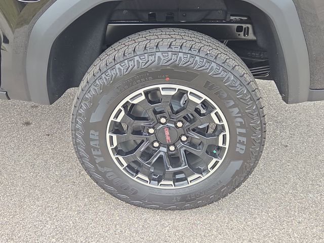 New 2026 GMC Canyon AT4 image 7