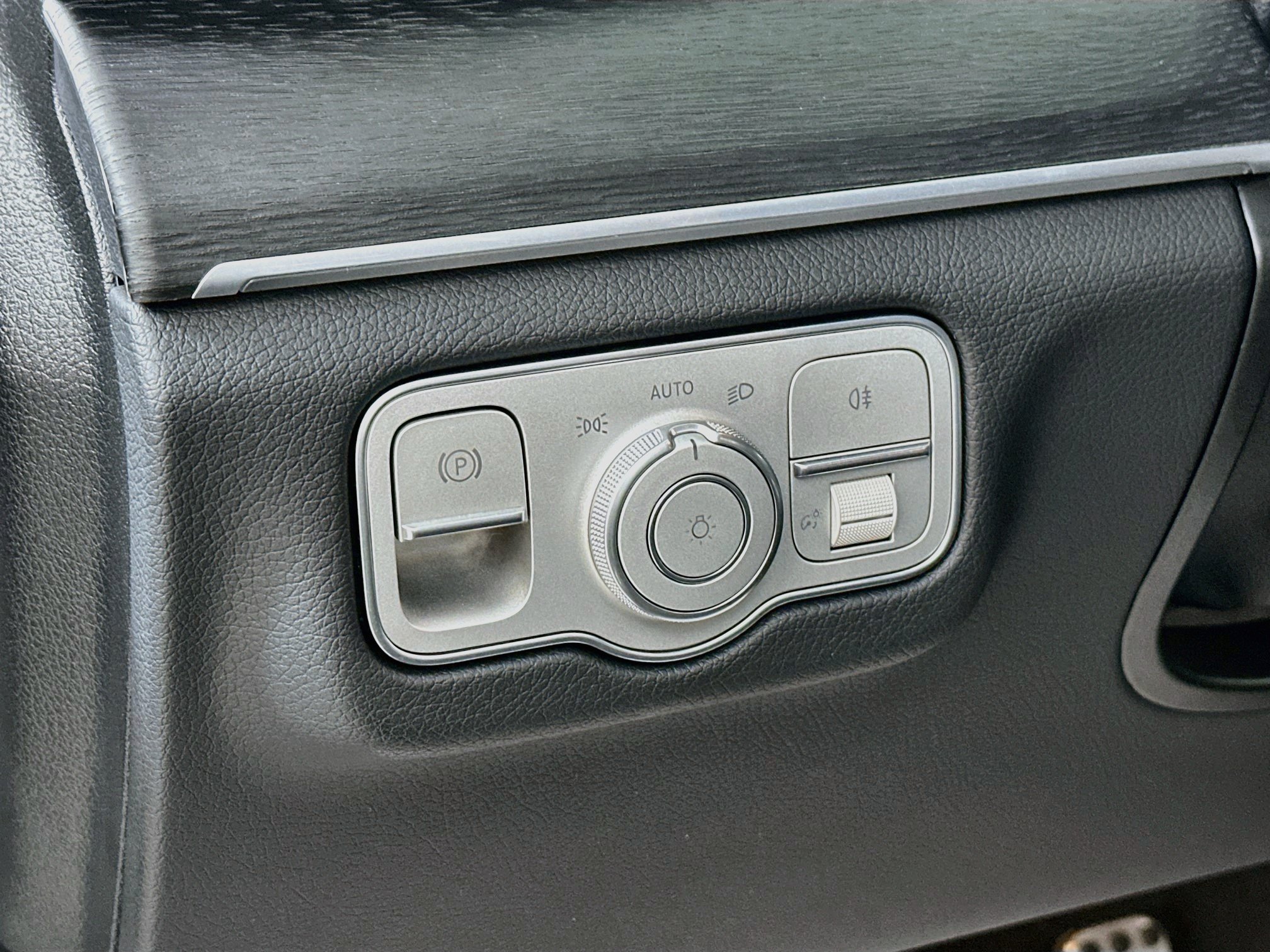 Certified 2025 Mercedes-Benz GLS 450 4MATIC image 10
