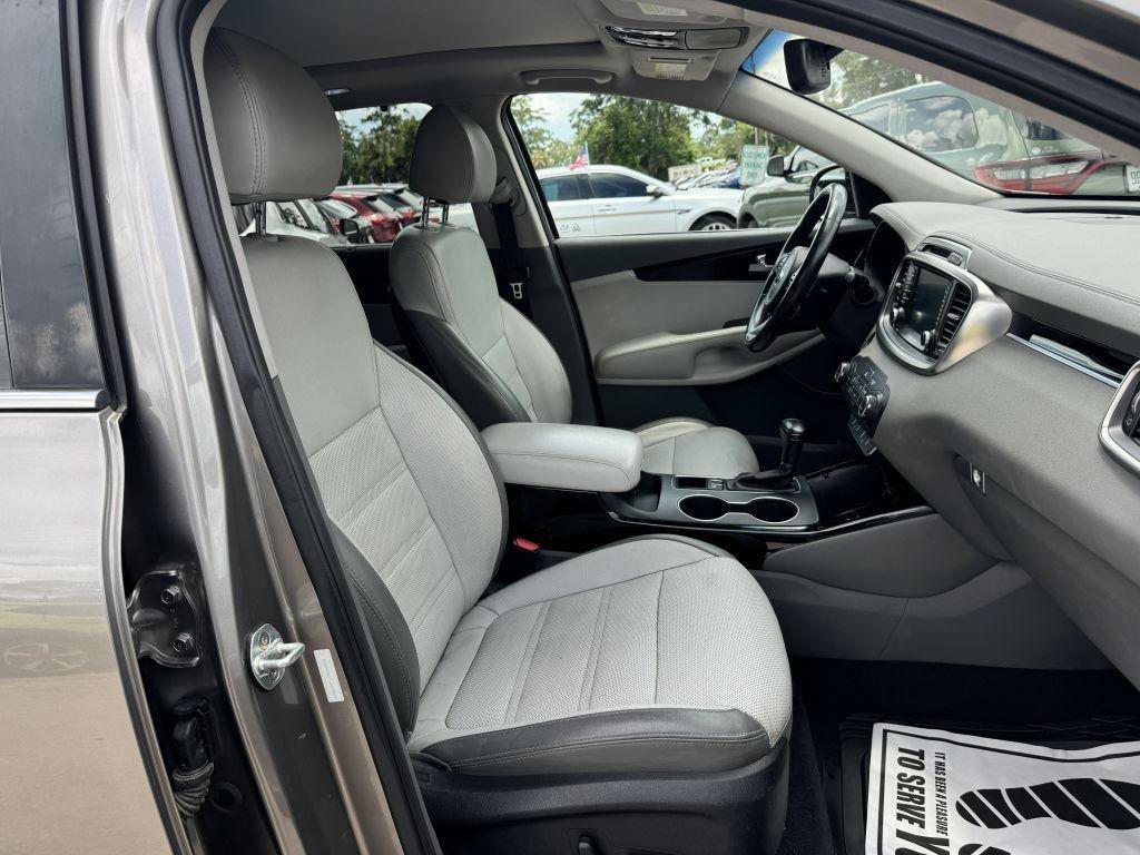 Used 2018 Kia Sorento SX FWD image 15