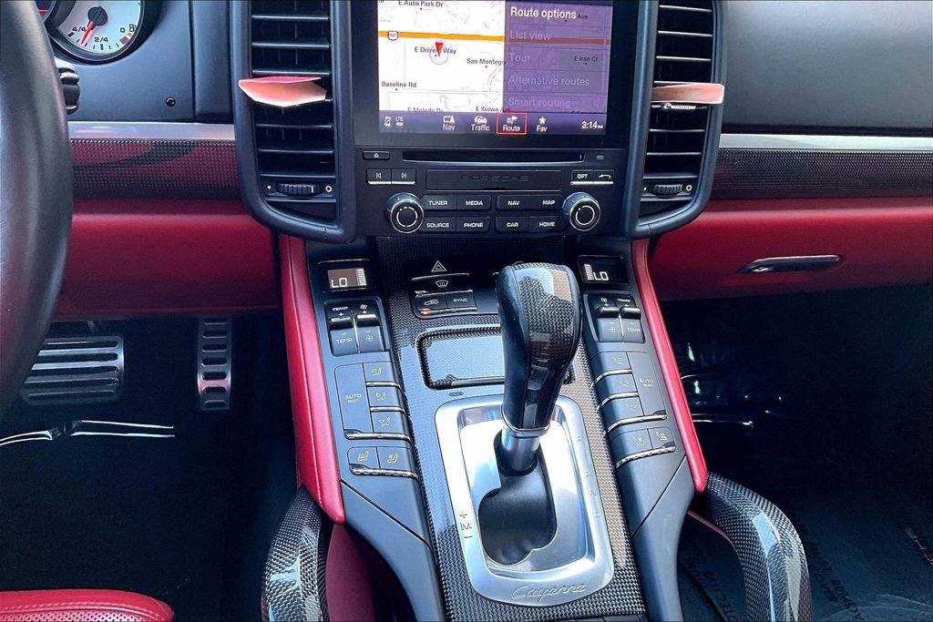 Used 2017 Porsche Cayenne GTS AWD/4WD image 31