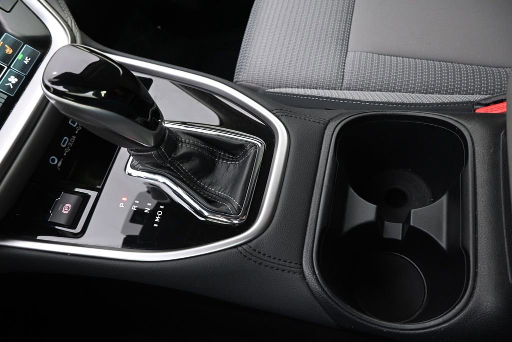 Used 2024 Subaru Outback Premium image 29