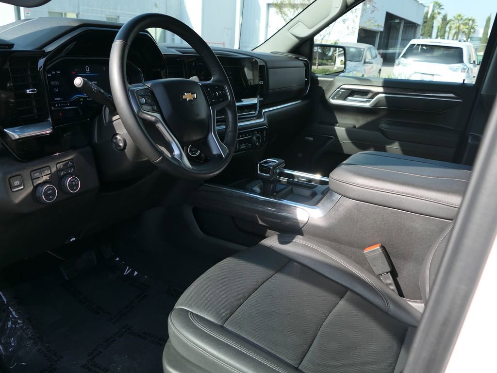 Used 2025 Chevrolet Silverado 1500 LTZ w/ Z71 Off-Road Package AWD/4WD image 14