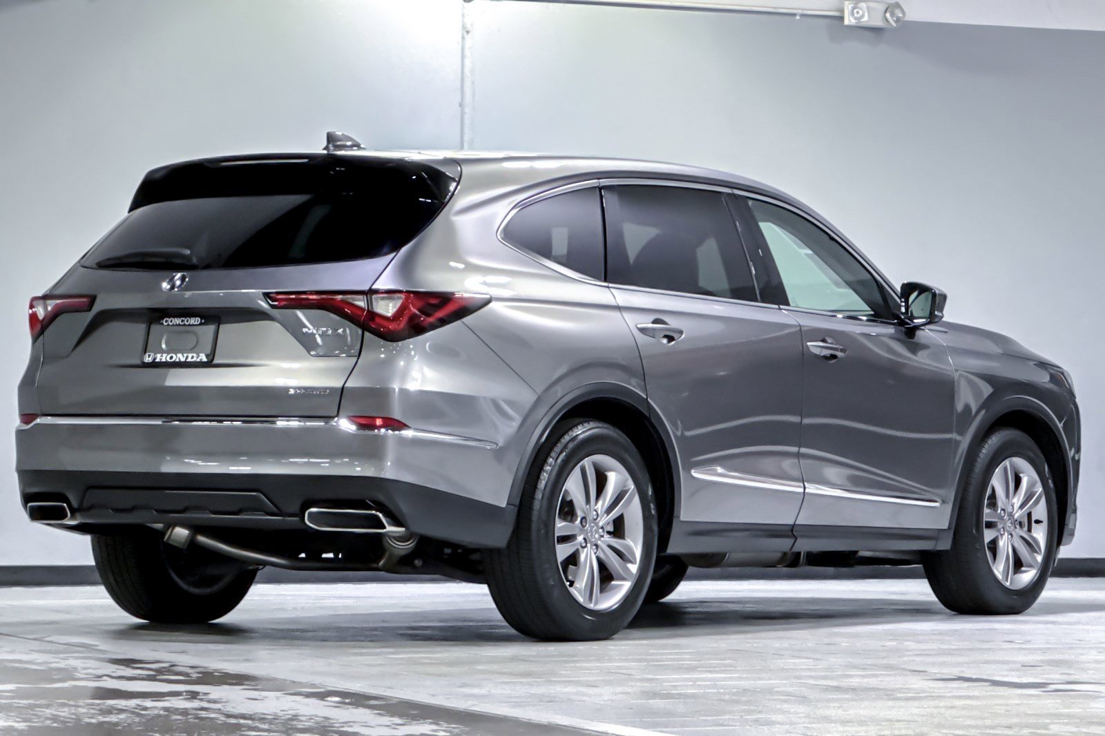 Used 2023 Acura MDX SH-AWD image 9