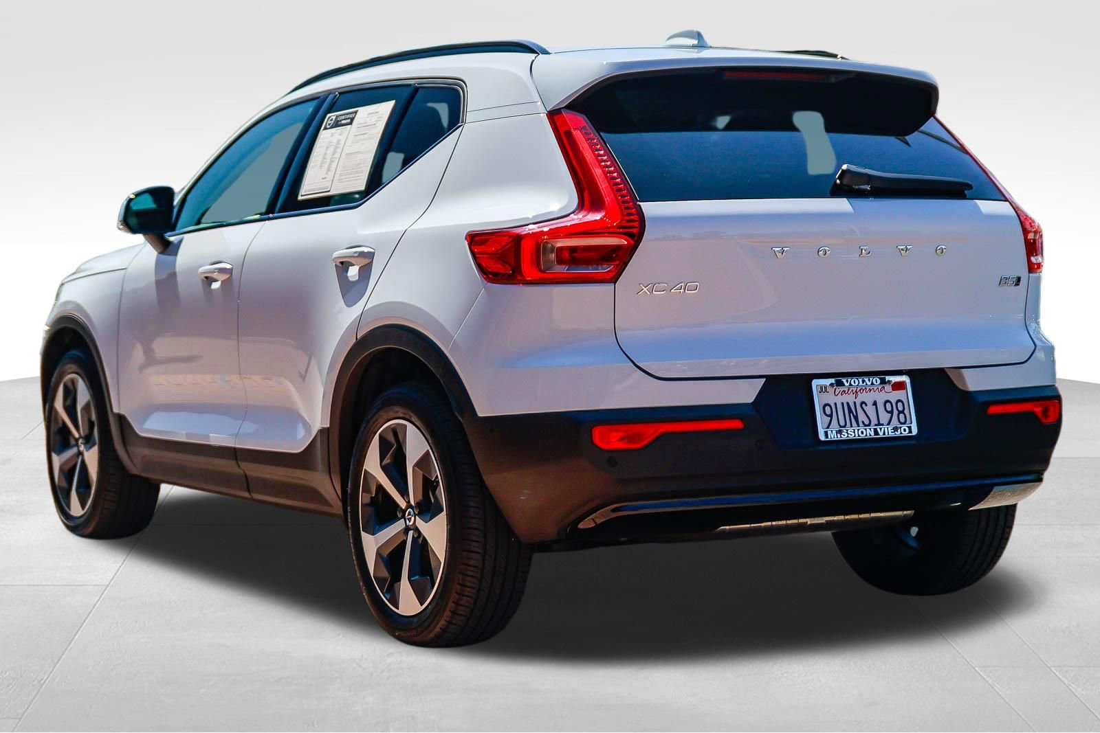 Certified 2026 Volvo XC40 B5 Plus w/ Protection Package Premier image 5