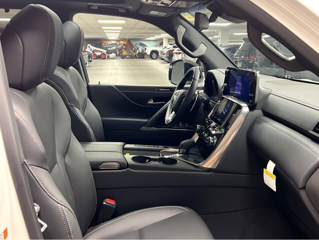 New 2026 Lexus LX 700h Luxury w/ Appearance Package AWD/4WD image 33