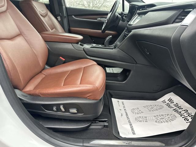 Used 2020 Cadillac XT5 Premium Luxury w/ LPO, Floor Liner Package image 22