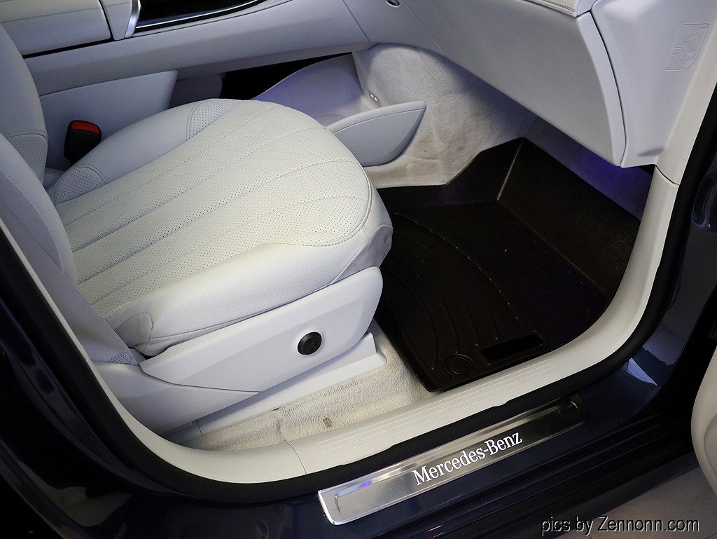 Used 2023 Mercedes-Benz EQE 350+ 4MATIC SUV w/ Exclusive Trim Package image 35