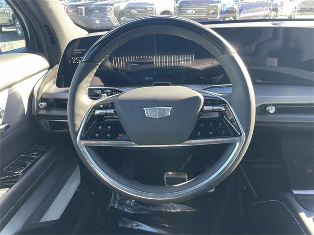 Used 2026 Cadillac Vistiq Sport image 10