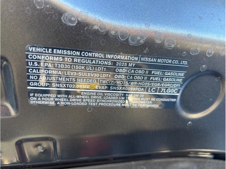 New 2025 Nissan Kicks SR FWD image 24