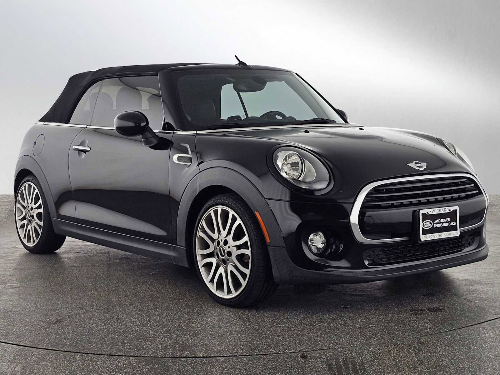 Used 2017 MINI Cooper Convertible image 7