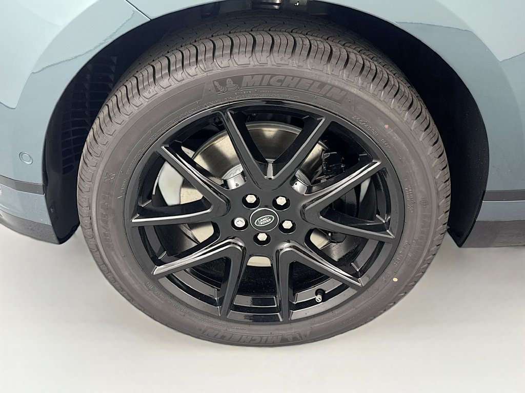 New 2026 Land Rover Range Rover Velar Belgravia AWD/4WD image 32