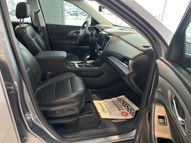 Used 2021 Chevrolet Traverse RS image 20