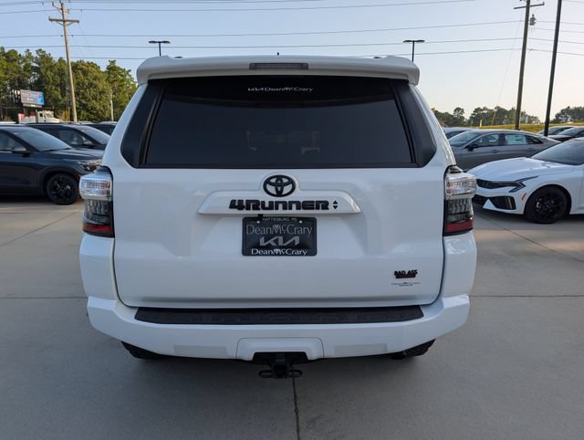 Used 2024 Toyota 4Runner SR5 RWD image 4