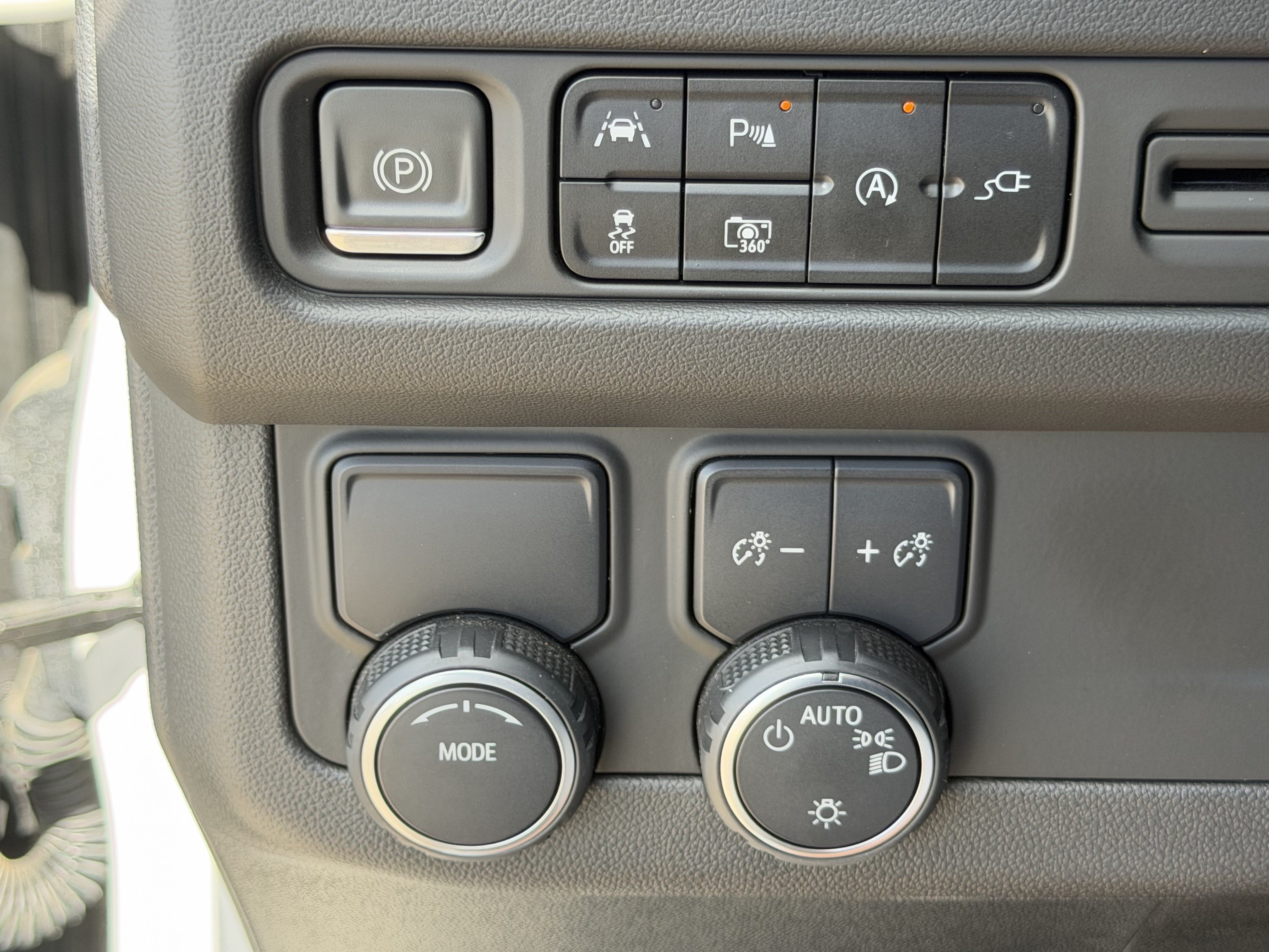 Used 2022 Chevrolet Tahoe RST w/ Luxury Package RWD image 30