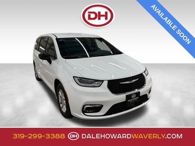 New 2026 Chrysler Pacifica Select