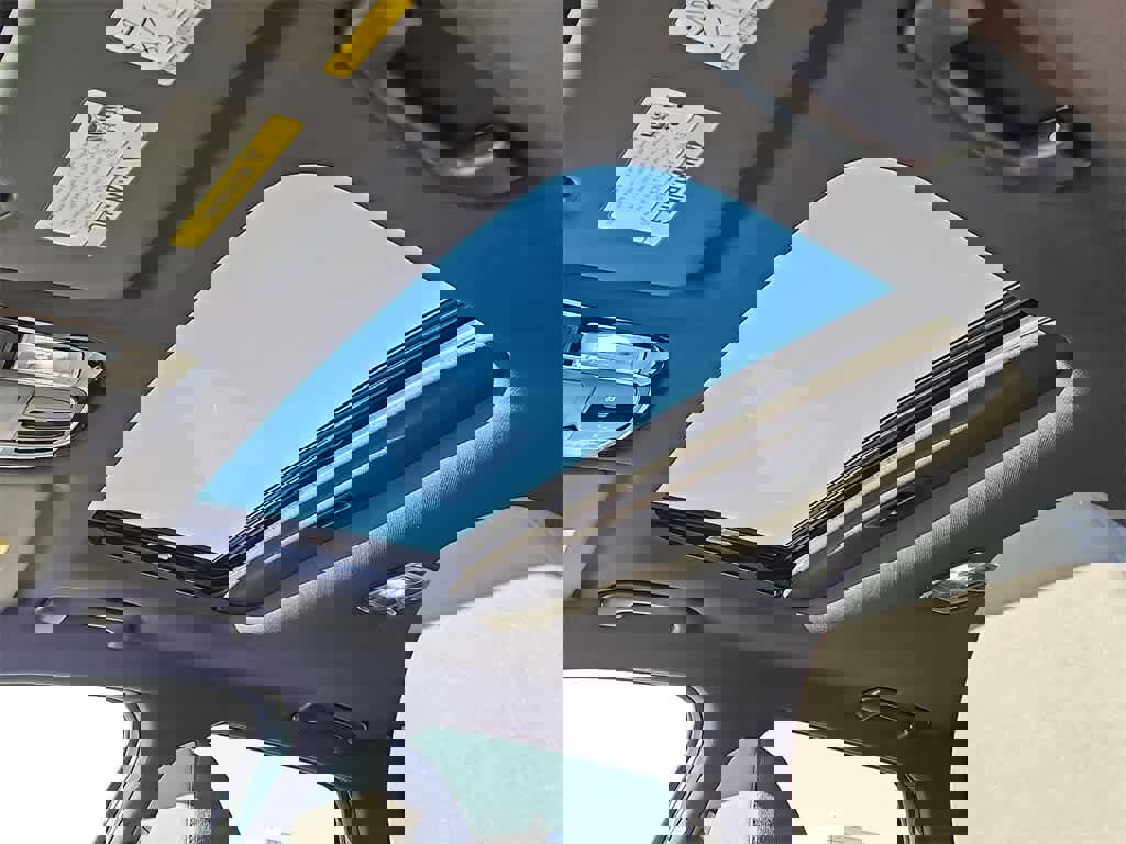 Used 2022 Hyundai Santa Cruz SEL w/ Activity Package image 12