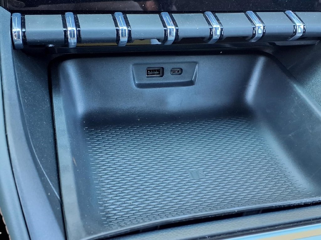 New 2027 GMC Terrain AT4 w/ Convenience Package III AWD/4WD image 13