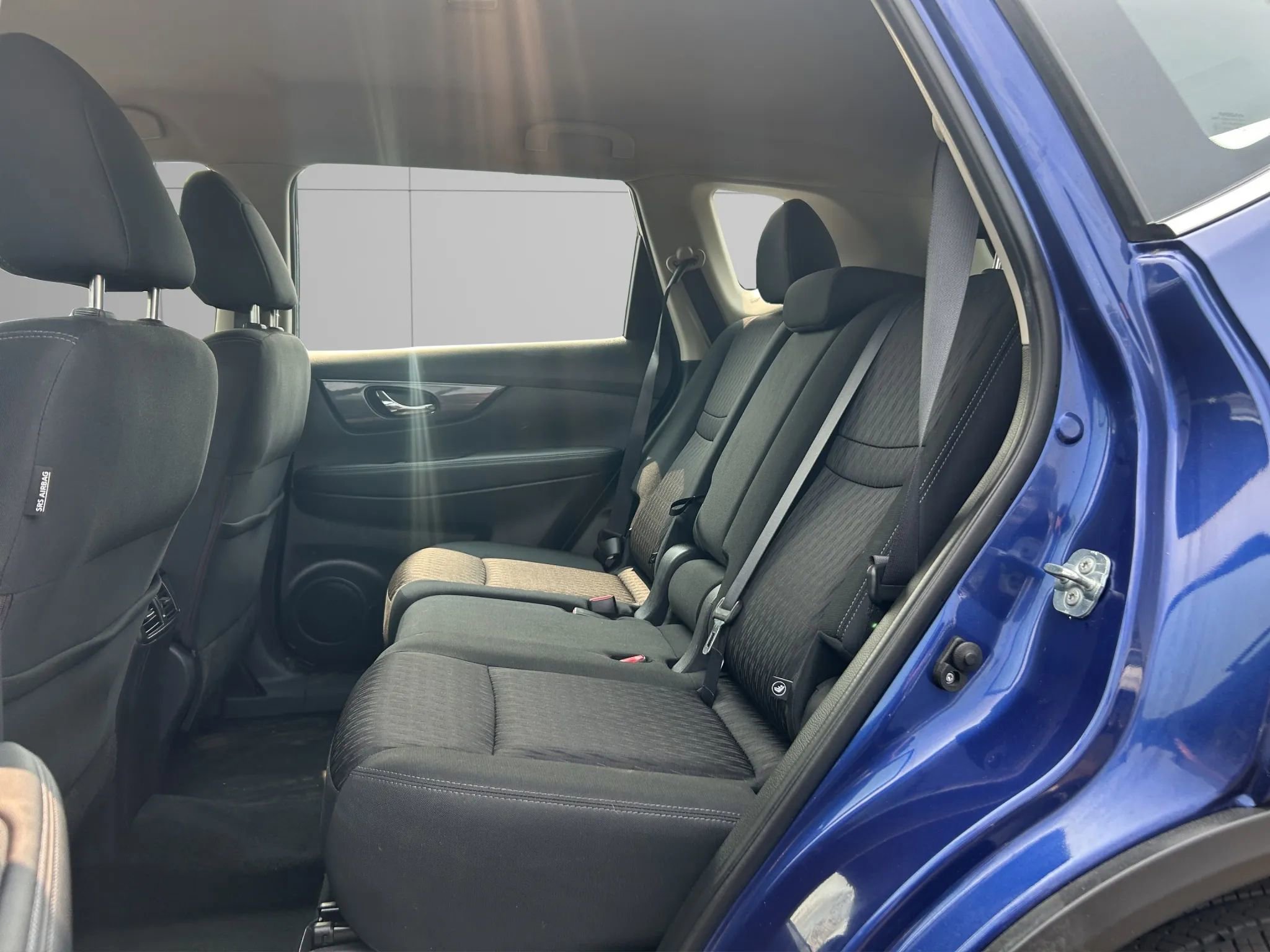 Used 2018 Nissan Rogue S image 12