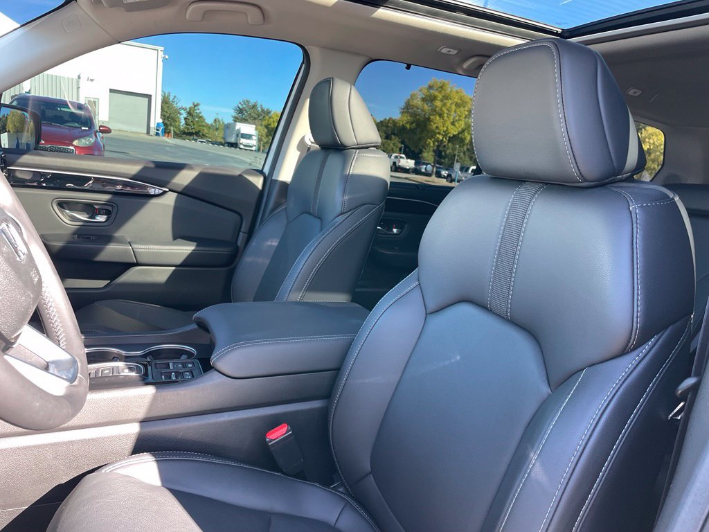 Certified 2025 Honda Pilot Touring image 25