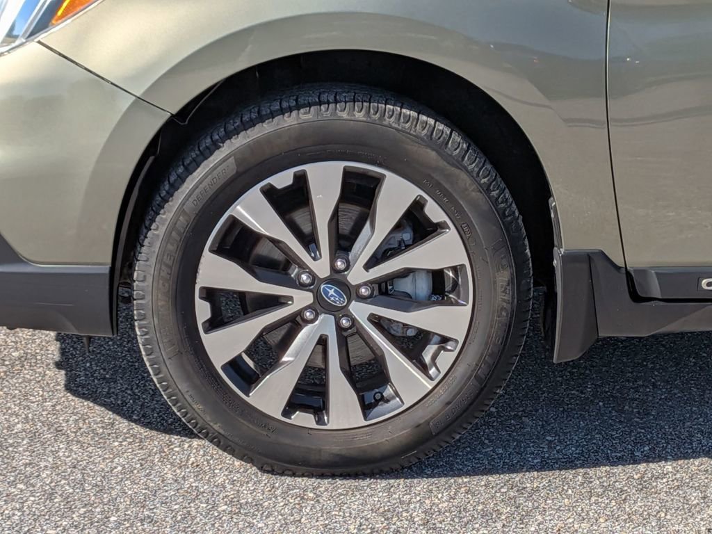 Used 2016 Subaru Outback 3.6R Limited AWD/4WD image 11