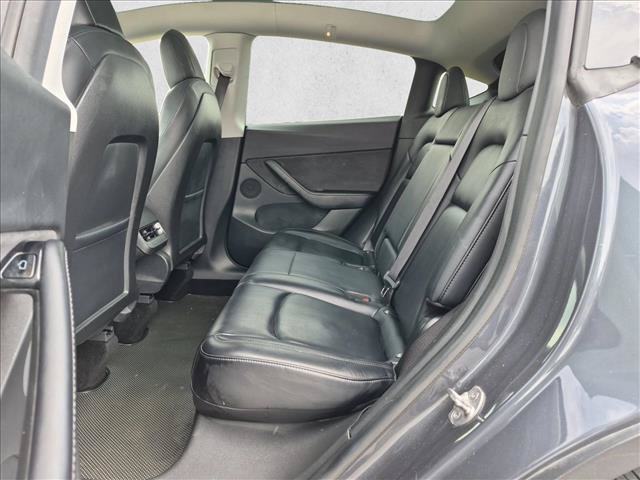 Used 2021 Tesla Model Y Long Range AWD/4WD image 19