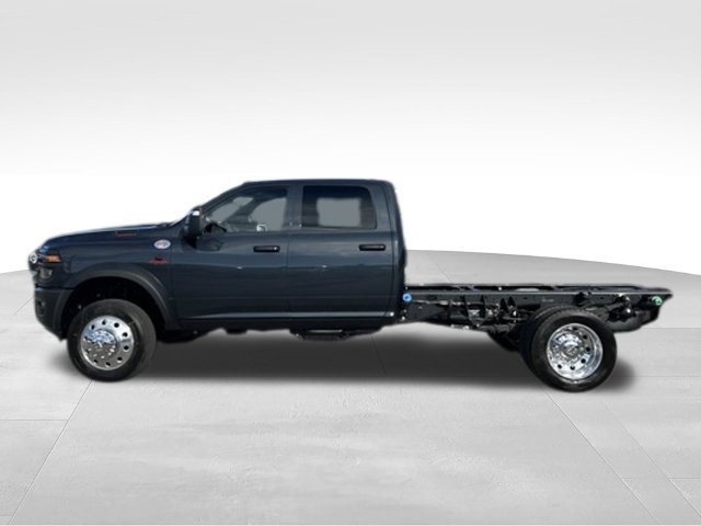 New 2027 RAM 5500 Tradesman AWD/4WD image 2