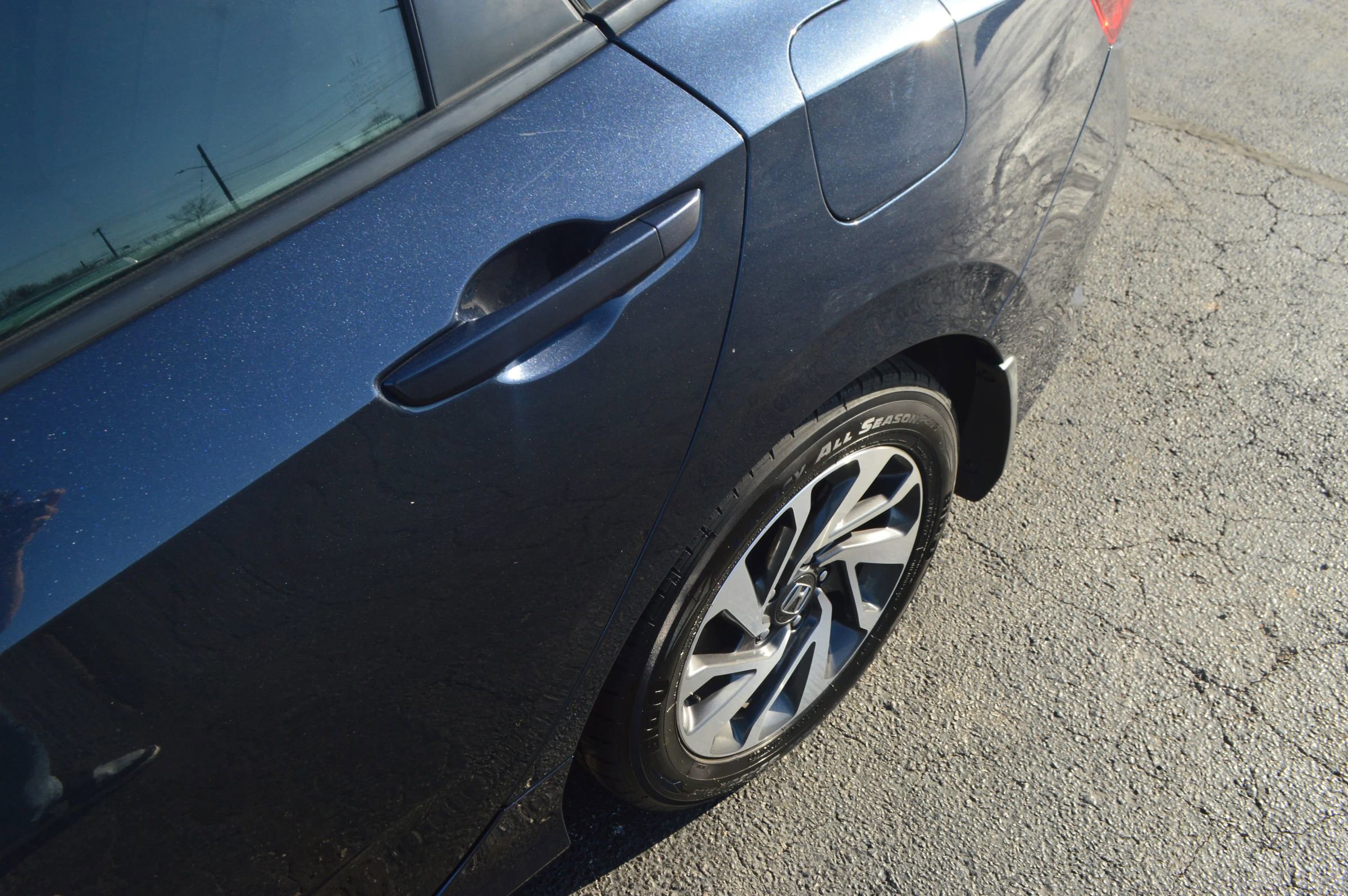 Used 2018 Honda Civic EX image 4