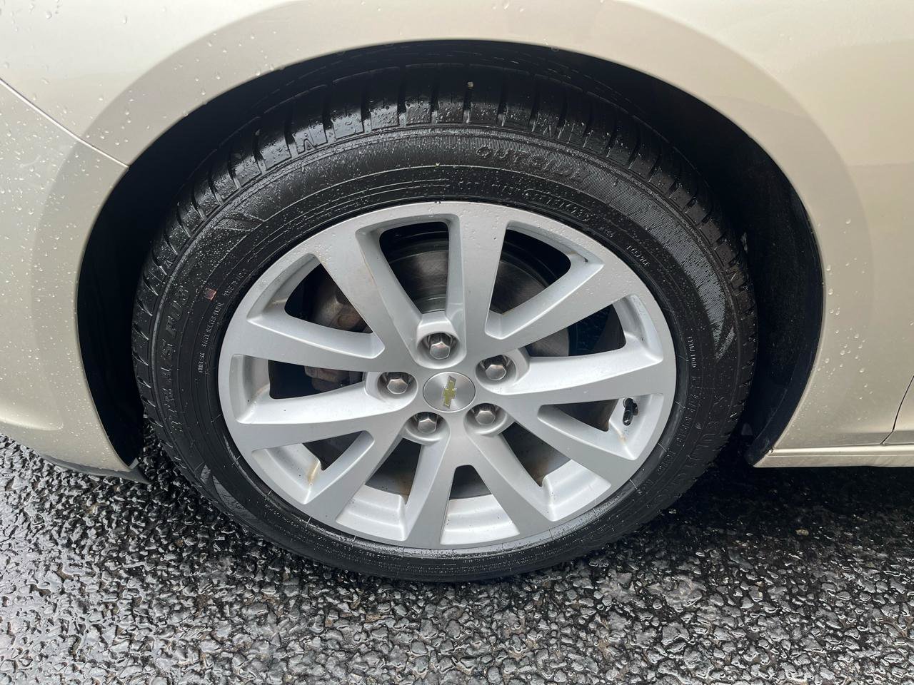 Used 2015 Chevrolet Malibu LT FWD image 15