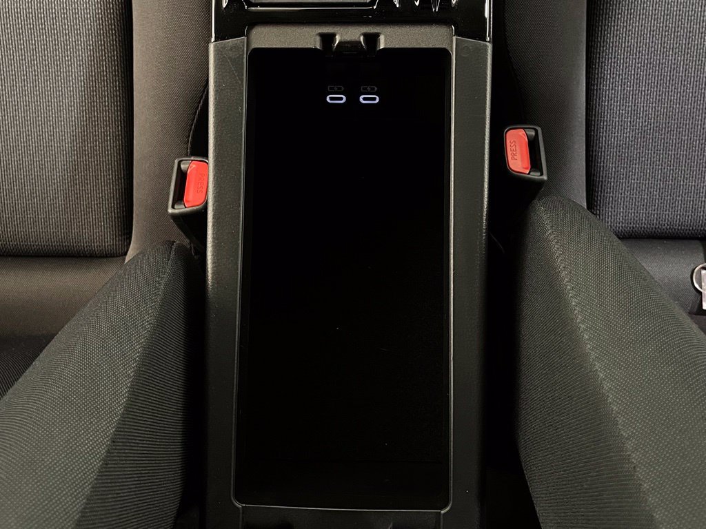 Used 2025 Toyota Prius LE FWD image 24