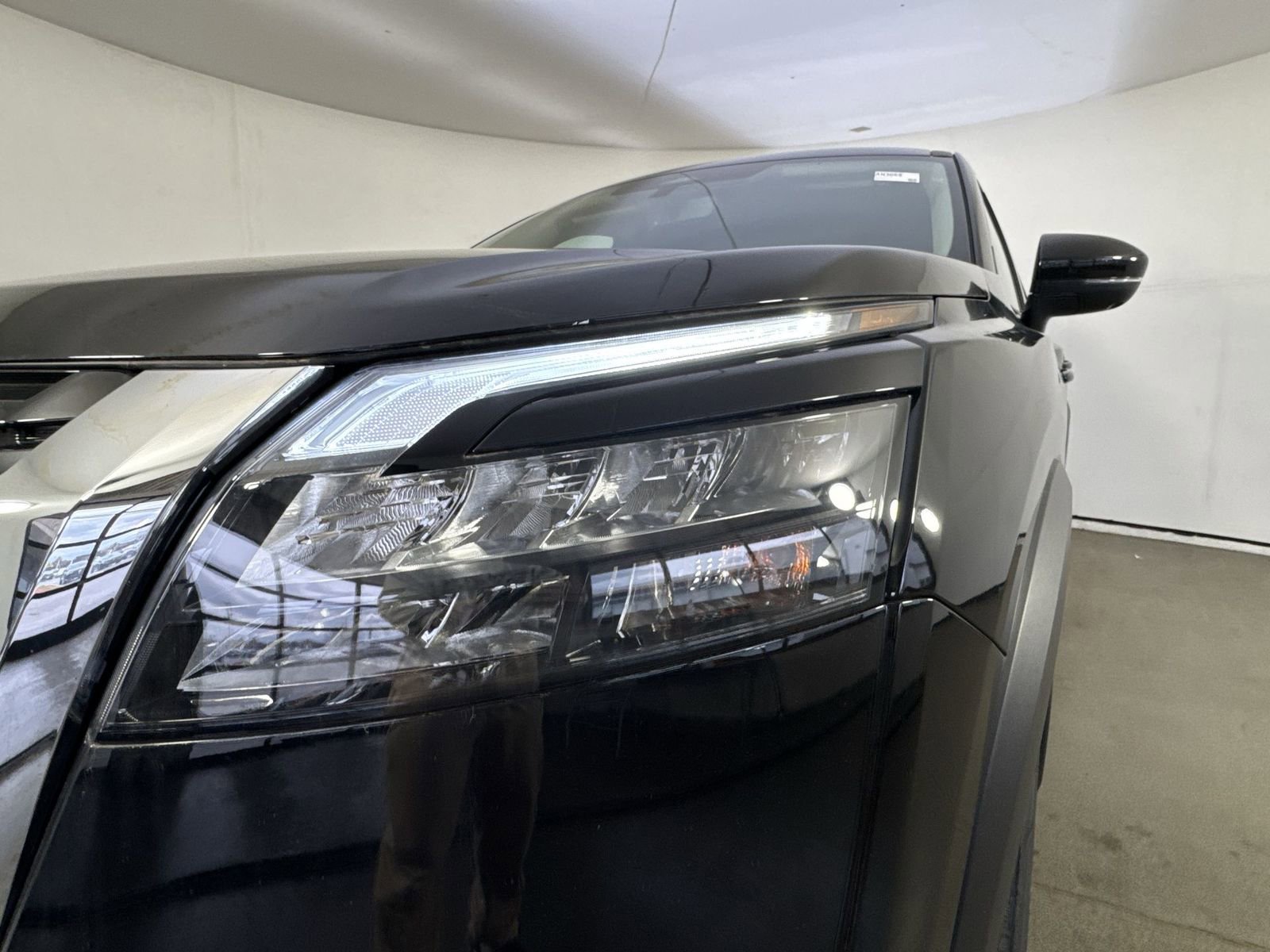 New 2025 Nissan Pathfinder Platinum w/ Cargo Package image 28